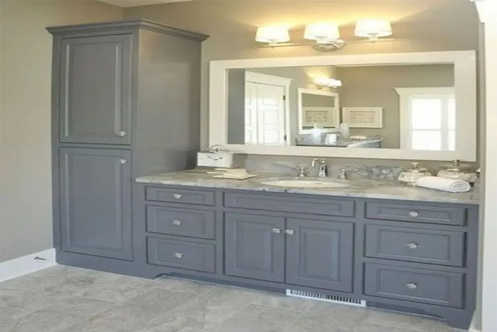 gri-modern-ahsap-lake-banyo-dolabi-modeli-9002